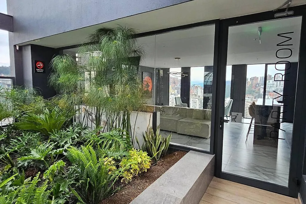 キトEdificio Xoe - Piso 17 Parque La Carolinaアパートメント 0*, キト