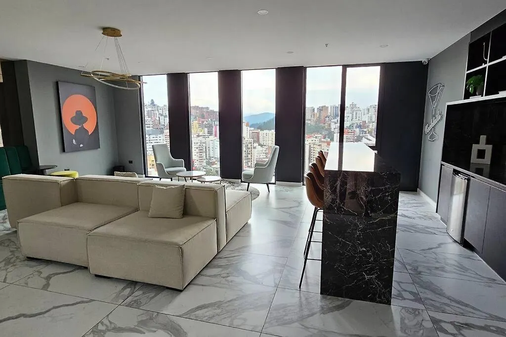 キトEdificio Xoe - Piso 17 Parque La Carolinaアパートメント エクアドル