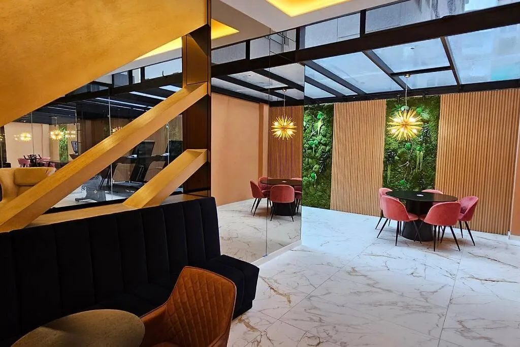 キトEdificio Xoe - Piso 17 Parque La Carolinaアパートメント エクアドル