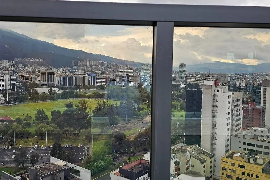 キトEdificio Xoe - Piso 17 Parque La Carolinaアパートメント アパート キト