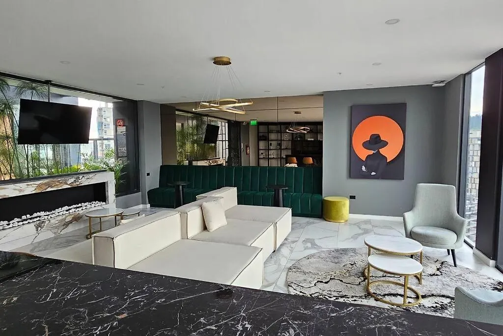 Apartamento Edificio Xoe - Piso 17 Parque La Carolina Quito