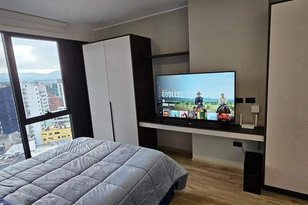 Apartamento Edificio Xoe - Piso 17 Parque La Carolina Quito 0*,  Ecuador