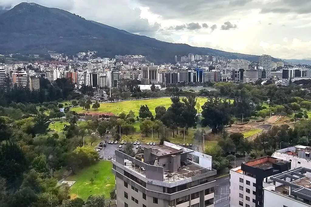 Apartamento Edificio Xoe - Piso 17 Parque La Carolina Quito