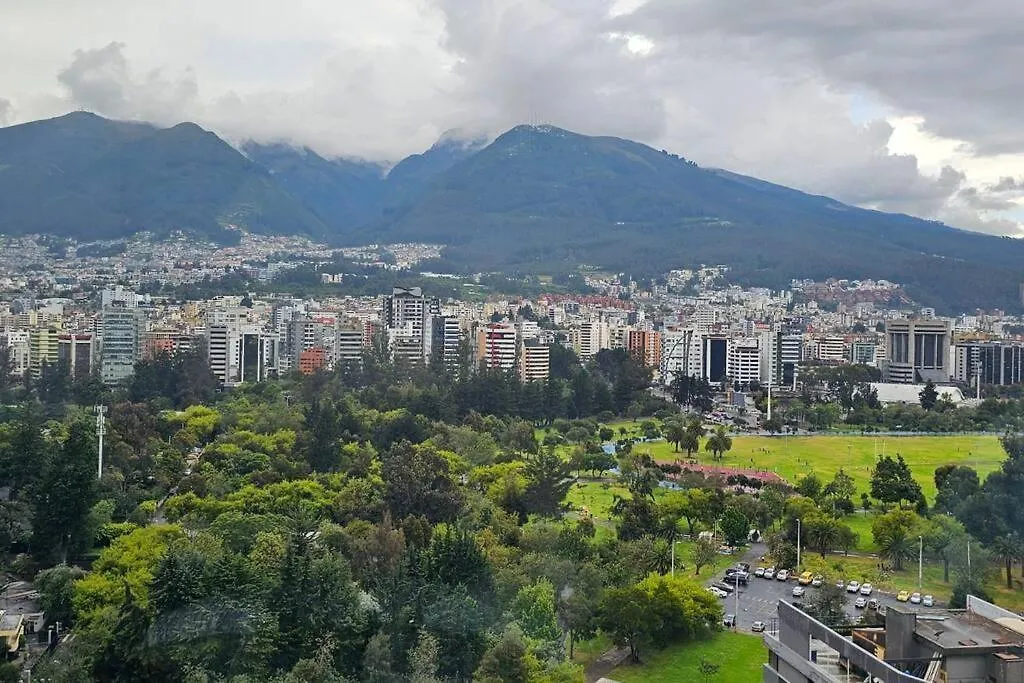 Apartamento Edificio Xoe - Piso 17 Parque La Carolina Quito